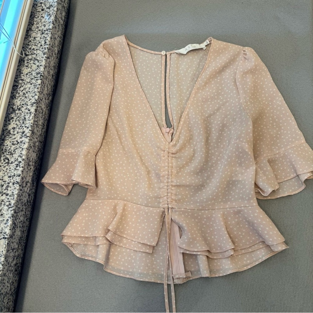 ASTR The Label | Blush Pink Polka Dot Peplum Blouse with Ruffle Hem | Size Small